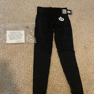 NWT! ICONI Workout leggings